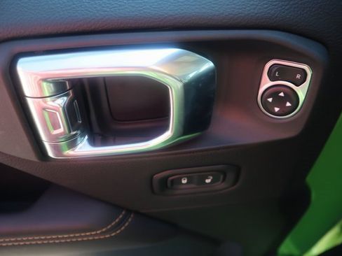 New 2025 Jeep Gladiator Sport image 7