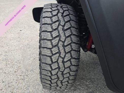 Certified 2024 Jeep Wrangler Unlimited Rubicon AWD/4WD image 28