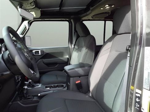 New 2023 Jeep Wrangler Unlimited w/ Cold Weather Group AWD/4WD image 17