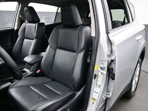 Used 2014 Toyota RAV4 Limited w/ Technology Package AWD/4WD image 12