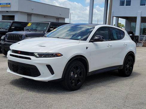 Used 2025 Dodge Hornet R/T AWD/4WD image 2