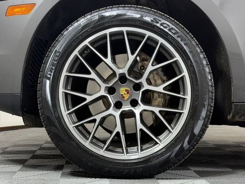 Used 2016 Porsche Macan S AWD/4WD image 12