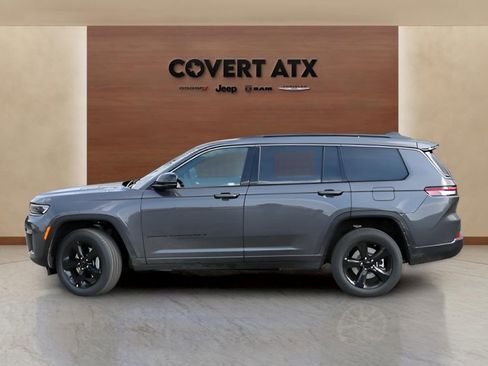 New 2026 Jeep Grand Cherokee L Limited w/ Limited Altitude Package AWD/4WD image 2