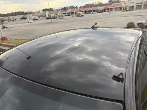 Used 2018 Dodge Charger GT image 10