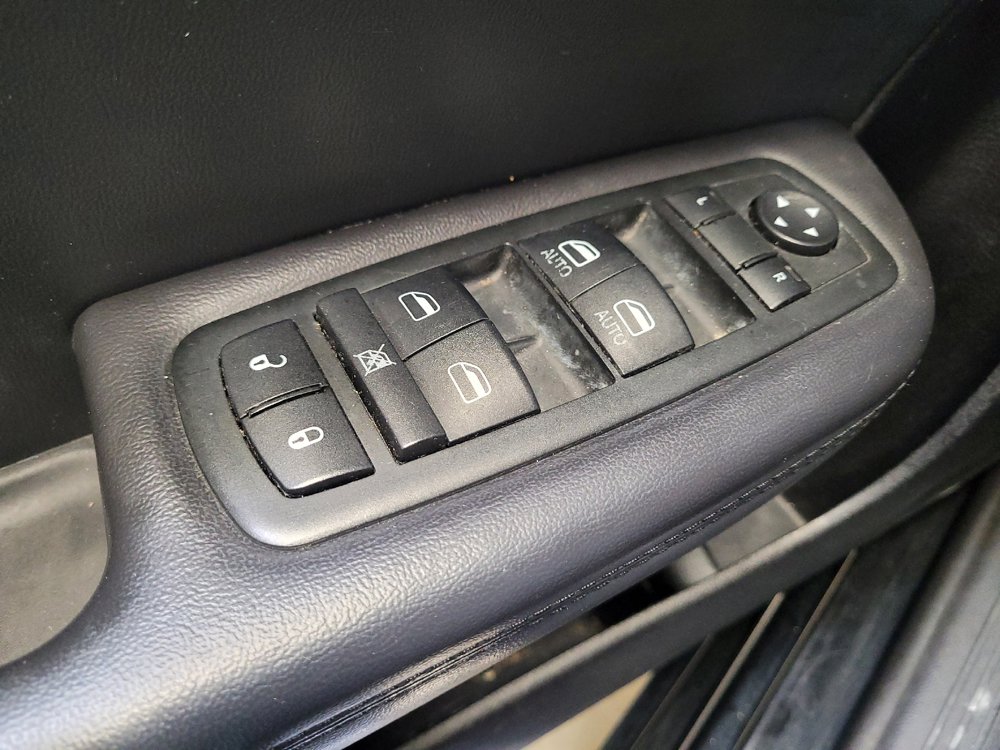 Used 2015 Chrysler 200 C w/ Navigation & Sound Group I FWD image 27