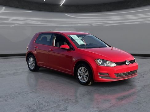 Used 2016 Volkswagen Golf S FWD image 2