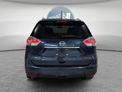 Used 2015 Nissan Rogue SV w/ SV Moonroof Package image 5