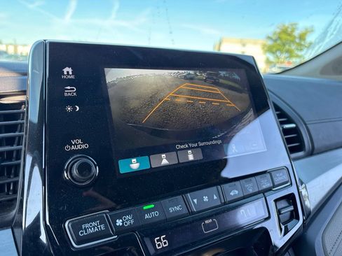 Used 2018 Honda Odyssey Touring image 25