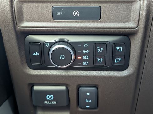 New 2025 Ford F150 King Ranch w/ FX4 Off-Road Package image 25