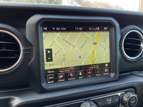 Used 2022 Jeep Wrangler Unlimited Sahara w/ Cold Weather Group image 28