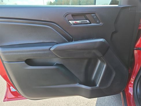 Used 2023 Chevrolet Colorado LT w/ LT Convenience Package II image 28