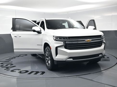 Used 2022 Chevrolet Tahoe LT w/ LT Signature Package image 24