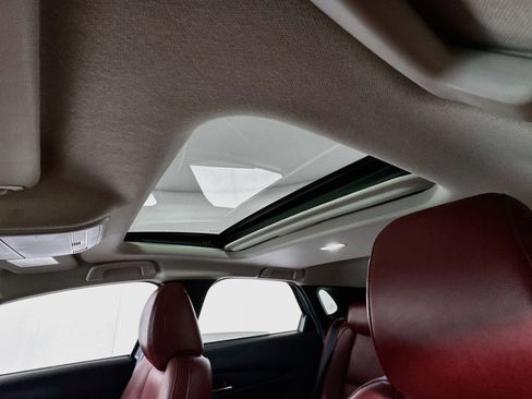 Used 2023 MAZDA CX-30 AWD 2.5 S w/ Preferred Package image 4