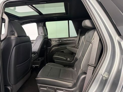 Used 2023 Cadillac Escalade Sport AWD/4WD image 21