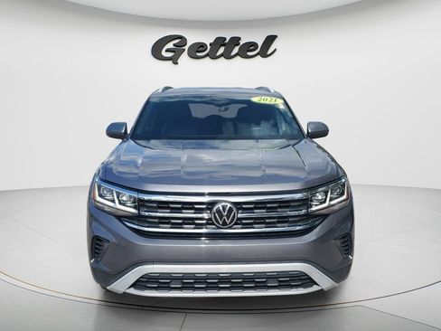 Used 2021 Volkswagen Atlas Cross Sport SE FWD image 2