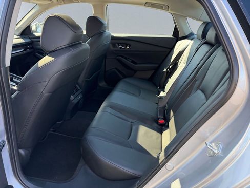 Used 2025 Honda Accord Touring image 9