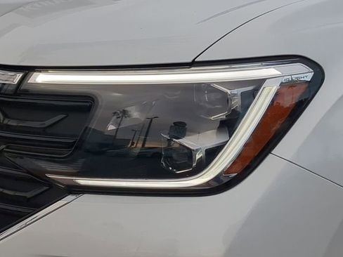 New 2026 Volkswagen Atlas Cross Sport SEL Premium R-Line image 7