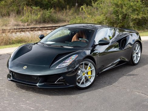 New 2025 Lotus Emira image 4