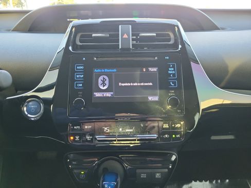 Used 2019 Toyota Prius LE image 20