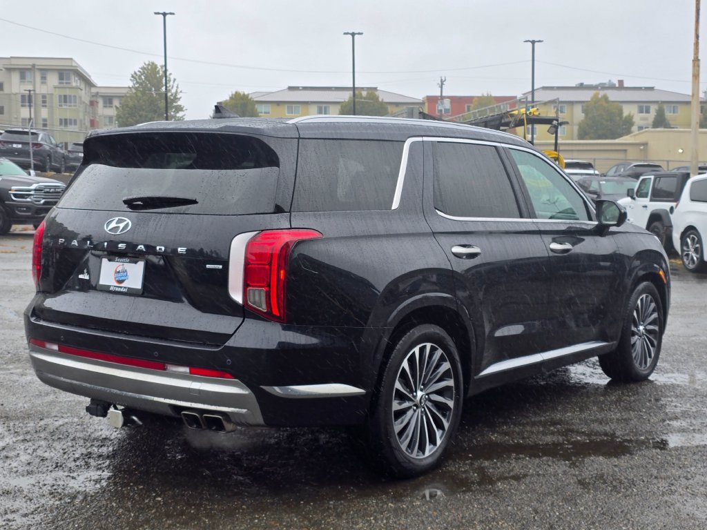 Used 2025 Hyundai Palisade Calligraphy AWD/4WD image 8