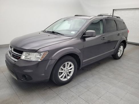 Used 2017 Dodge Journey SXT w/ Premium Group FWD image 2