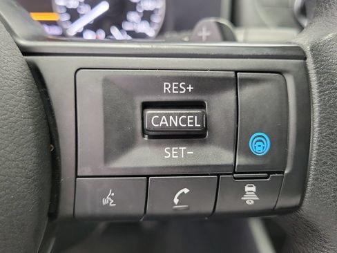 Used 2024 Nissan Rogue SV FWD image 24
