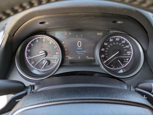 Used 2021 Toyota Camry SE w/ Convenience Package image 23