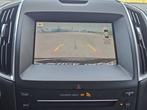 Used 2019 Ford Edge Titanium AWD/4WD image 18