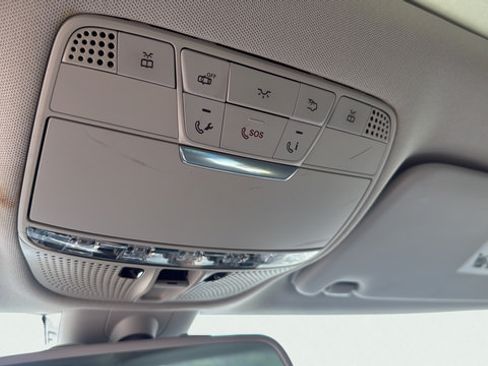 Used 2015 Mercedes-Benz C 300 Sedan image 18