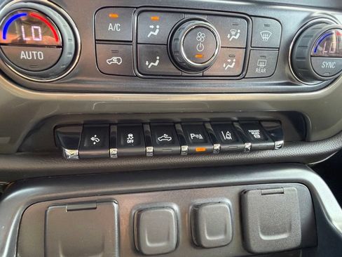 Used 2019 Chevrolet Silverado 2500 High Country w/ Duramax Plus Package AWD/4WD image 25