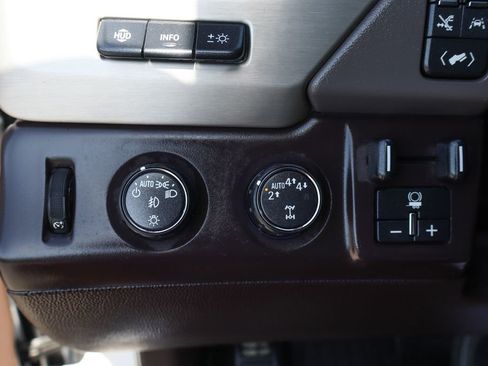 Used 2019 GMC Yukon XL Denali w/ Open Road Package AWD/4WD image 25