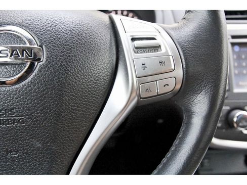 Used 2016 Nissan Altima 2.5 SL w/ 2.5 Technology w/LED Package FWD image 16