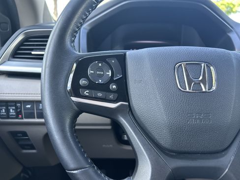 Used 2019 Honda Odyssey EX-L image 18