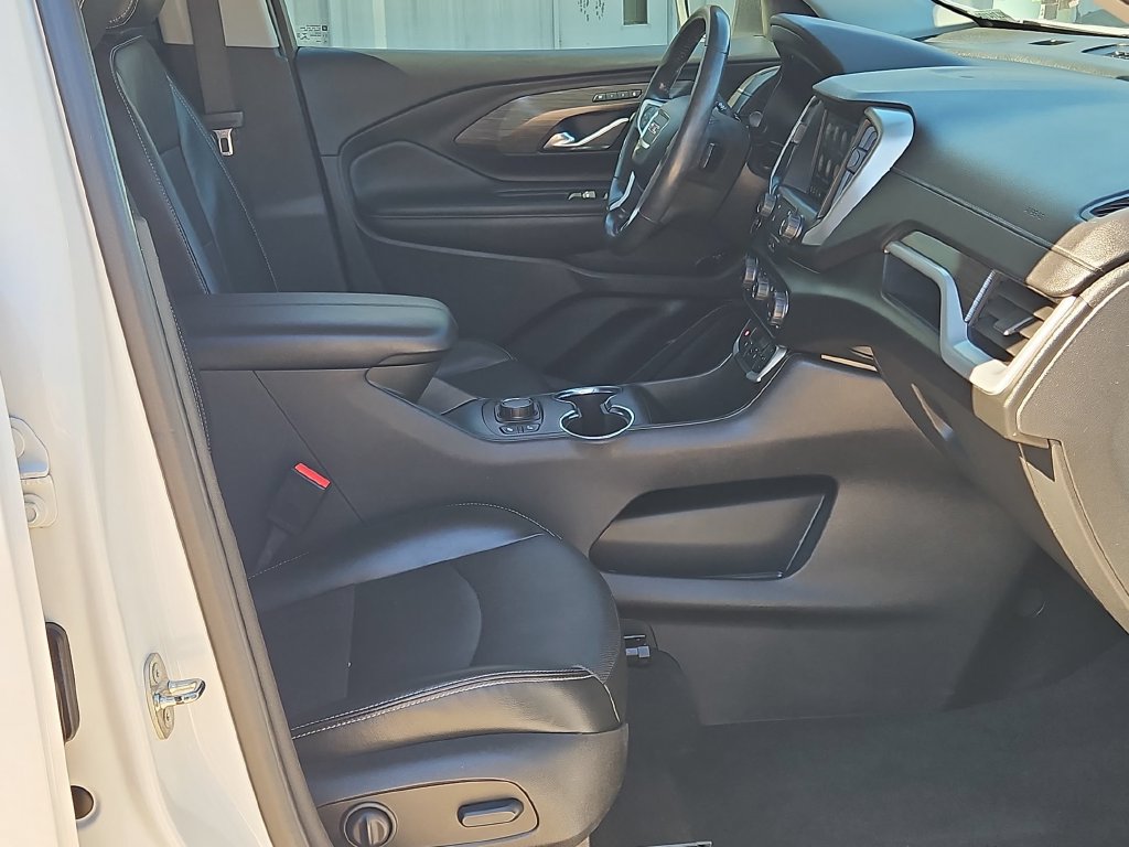 Used 2022 GMC Terrain SLT FWD image 29