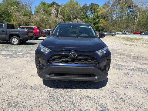 Used 2023 Toyota RAV4 XLE w/ Convenience Package image 8