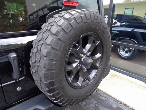 Used 2022 Jeep Wrangler Unlimited Sport image 9