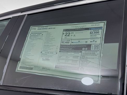 New 2025 Jeep Grand Cherokee Limited image 21