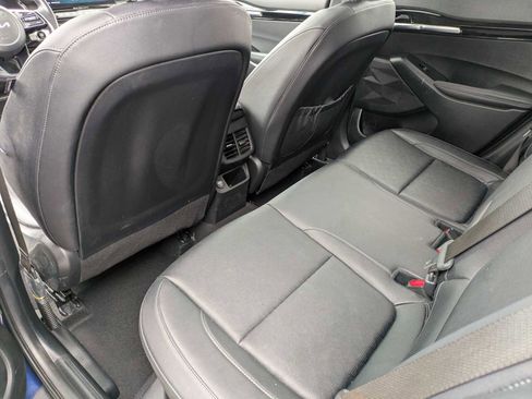 Used 2023 Kia Seltos EX image 17