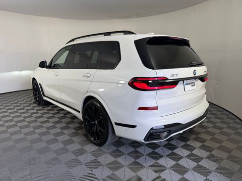 Used 2025 BMW X7 xDrive40i w/ Executive Package AWD/4WD image 3