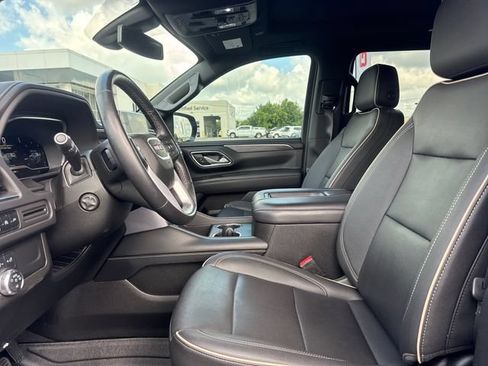 Used 2022 GMC Yukon XL SLT w/ SLT Premium Package AWD/4WD image 14