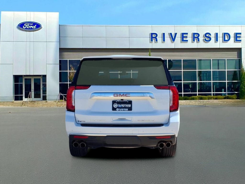 Used 2022 GMC Yukon Denali AWD/4WD image 6