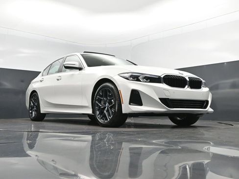 New 2026 BMW 330i Sedan w/ Premium Package RWD image 44