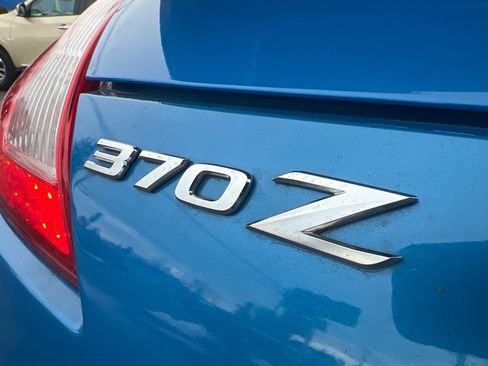 Used 2010 Nissan 370Z Coupe w/ Sport Pkg image 31