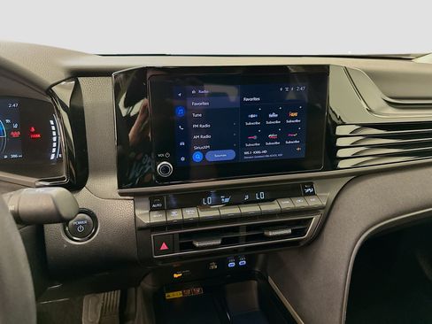 Used 2025 Toyota Camry LE FWD image 25