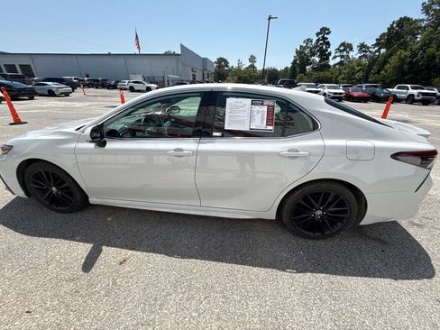 Used 2024 Toyota Camry XSE FWD image 5
