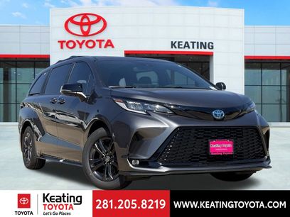 New 2025 Toyota Sienna XSE