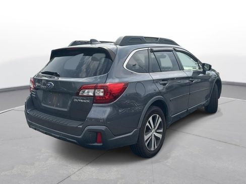 Used 2019 Subaru Outback 2.5i Limited AWD/4WD image 6
