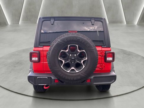 Used 2023 Jeep Wrangler Unlimited Rubicon w/ Cold Weather Group AWD/4WD image 4