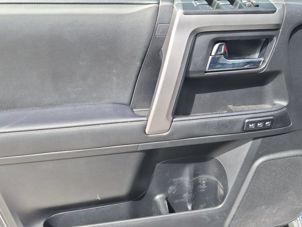 Used 2024 Toyota 4Runner Limited AWD/4WD image 11