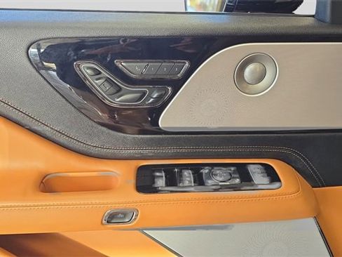 Used 2023 Lincoln Aviator Black Label Grand Touring image 12